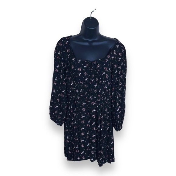 MEDIUM AMERICAN EAGLE BLACK PINK FLORAL  DRESS COTTAGE  LONG SLEEVE - Picture 1 of 12